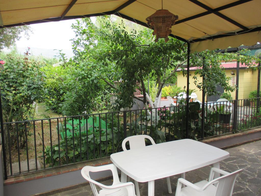 Palinuro Casa Vacanze "Donna Antonia" Exterior photo